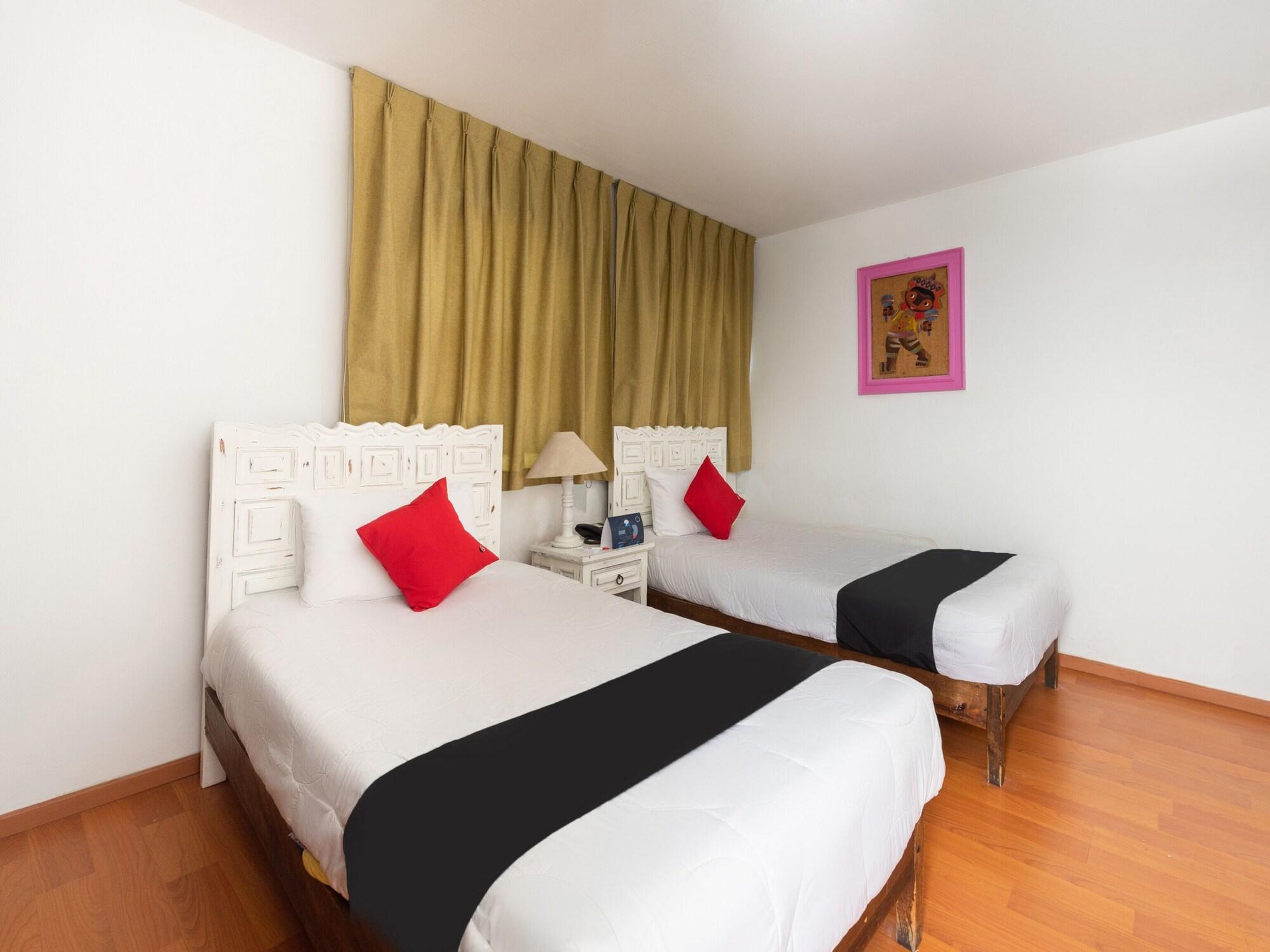 Suites Internacional 萨波潘 外观 照片