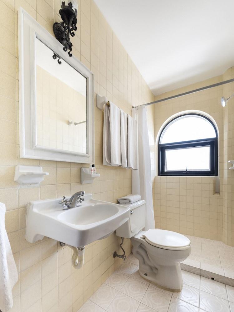 Suites Internacional 萨波潘 外观 照片