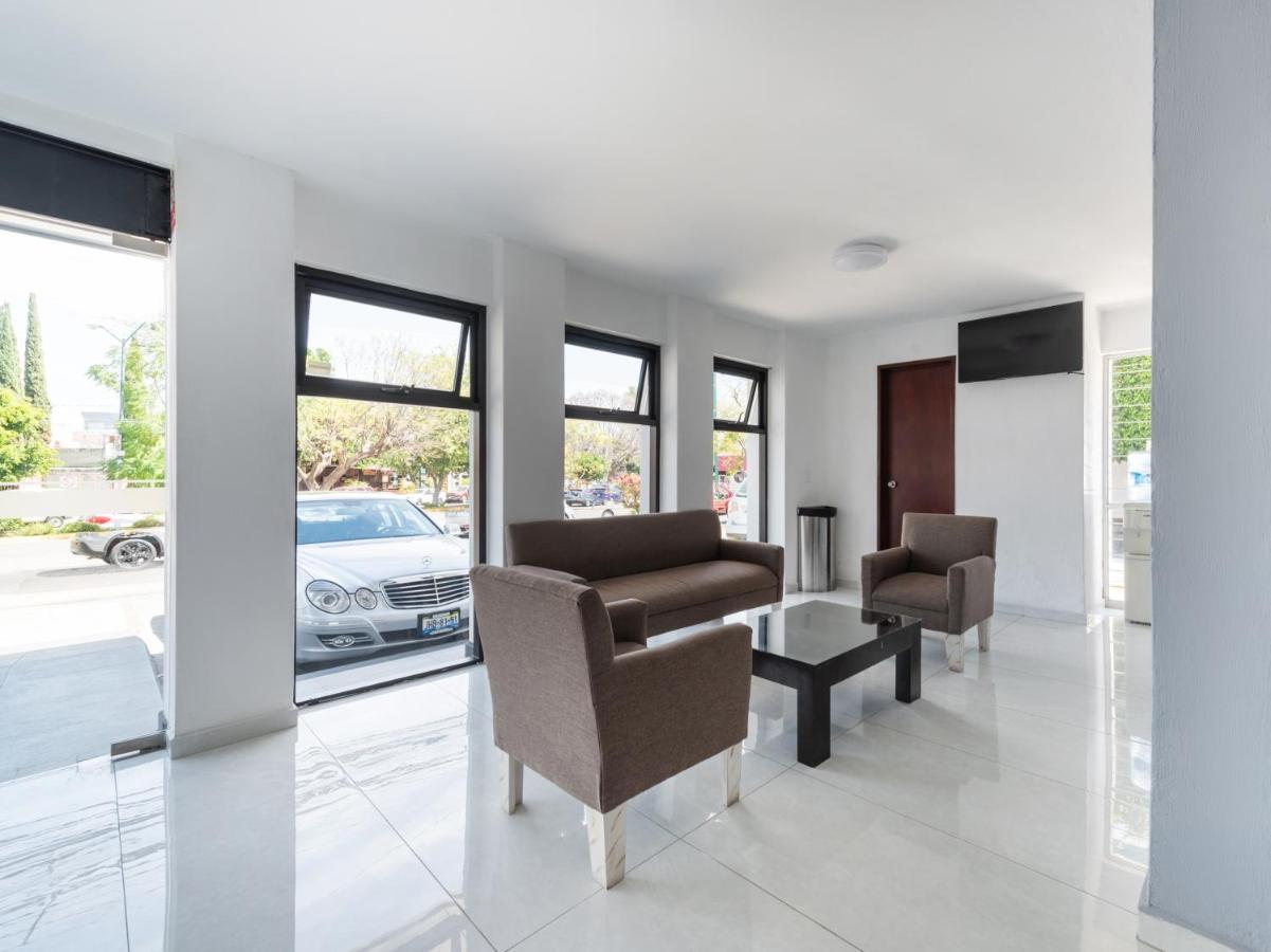 Suites Internacional 萨波潘 外观 照片